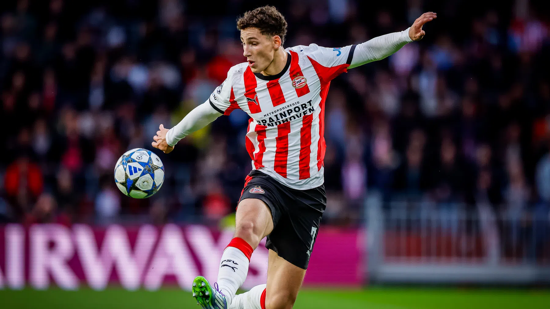 Ruben van Bommel in actie namens PSV